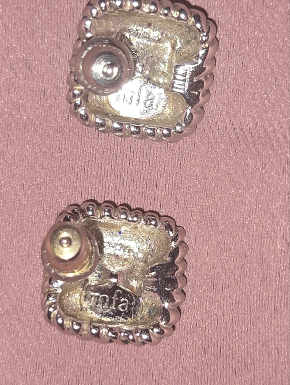 Museum of Fine Arts Square Shaped Gold Tone Stud Earrings - Picture 4 of 5